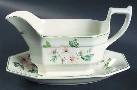 Azalea Gravy Boat & Underplate/Relish