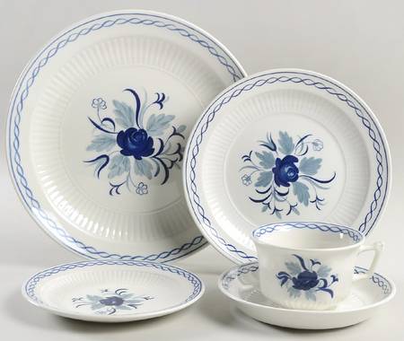 Baltic Blue (Newer, White) 5 Piece Place Setting