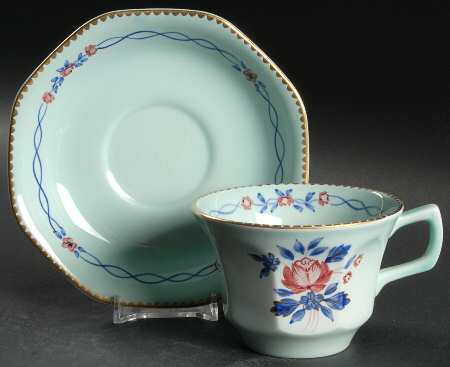Flat Cup & Saucer Set