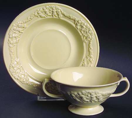 Della Monte Footed Cream Soup Bowl & Saucer Set