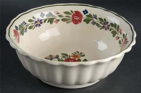 Lakewood (Scalloped) 9" Salad Serving Bowl