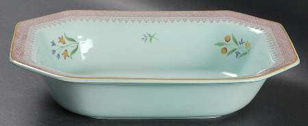 Lowestoft (Newer Backstamp) 10" Oval Vegetable Bowl