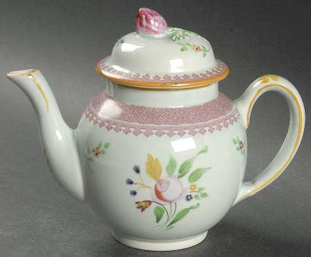 Lowestoft (Older Backstamp) Individual Teapot & Lid