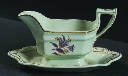Regent Gravy Boat with Attached Underplate