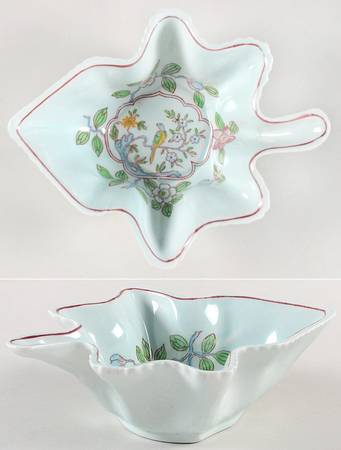 Singapore Bird (Older Backstamp) 5" Leaf Dish