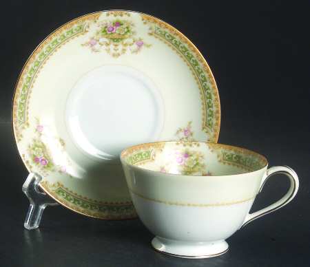 ADL4 Footed Cup & Saucer Set