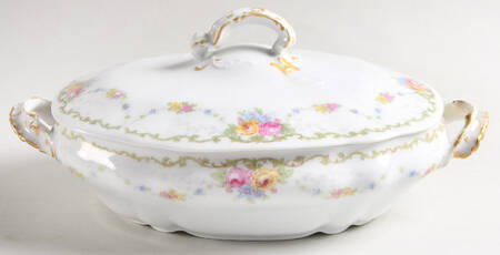 AHR103 Oval Covered Vegetable by Charles Ahrenfeldt