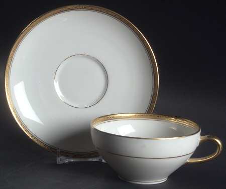 AHR133 Flat Cup & Saucer Set