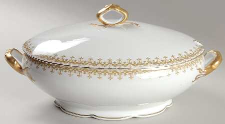 AHR19 Oval Tureen & Lid