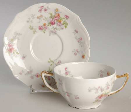 AHR22 Flat Bouillon Cup & Saucer