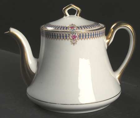 AHR27 Teapot & Lid