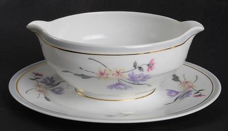 AHR3 Gravy Boat with Attached Underplate