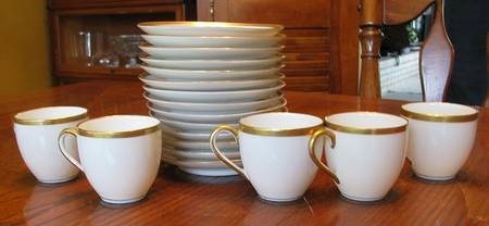 AHR43 Flat Demitasse Cup & Saucer Set