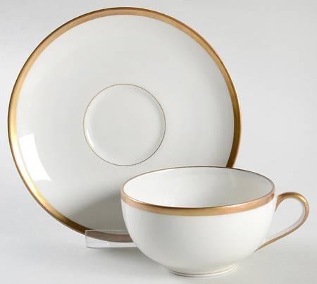 AHR43 Flat Cup & Saucer Set