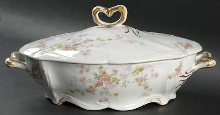 AHR67 Oval Covered Vegetable