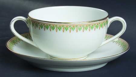 AHR8 Flat Bouillon Cup & Saucer