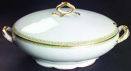 AHR8 Oval Tureen & Lid