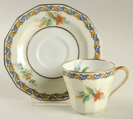AHR95 Flat Demitasse Cup & Saucer Set