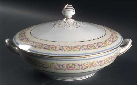 Chamonix Round Covered Vegetable