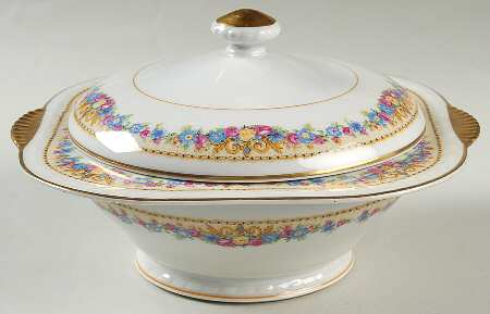 Chambord Round Covered Vegetable