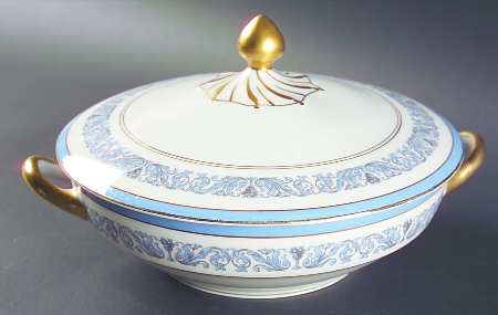 Frontenac Round Covered Vegetable