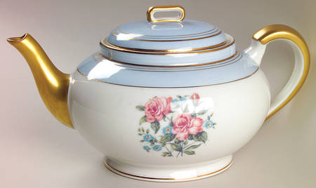 Menton Teapot & Lid