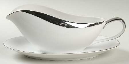Lido Gravy Boat with Attached Underplate