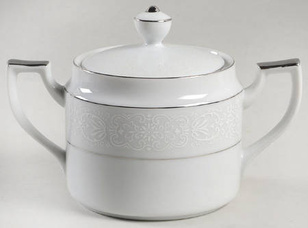 Pembrooke Sugar Bowl & Lid