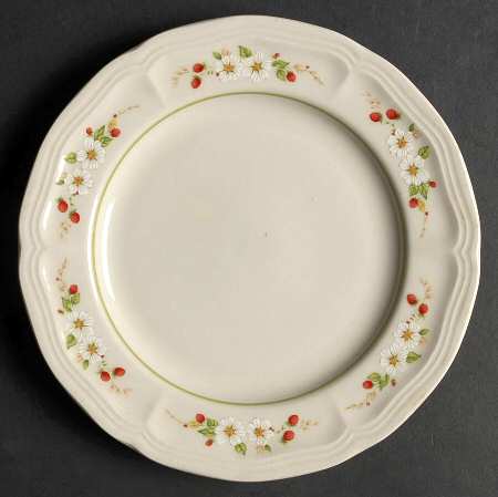 Berries In Bloom Salad Plate