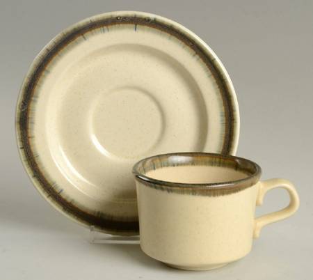 Peppercorn Flat Cup & Saucer Set
