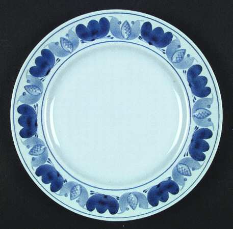 Blue Laurel by Arabia of Finland