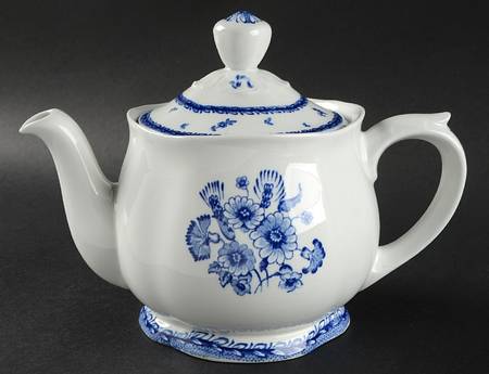 Finn Flower Blue (White Backgound) Teapot & Lid