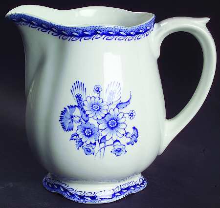 Finn Flower Blue (White Backgound) 32 Oz Pitcher