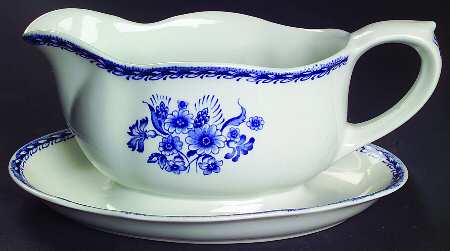 Finn Flower Blue (White Backgound) Gravy Boat with Attached Underplate