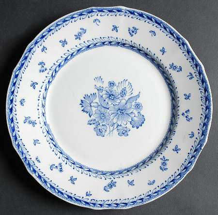 Finn Flower Blue (White Backgound) Luncheon Plate