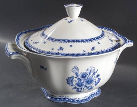 Finn Flower Blue (White Backgound) Tureen & Lid