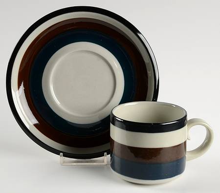Kaira Flat Cup & Saucer Set
