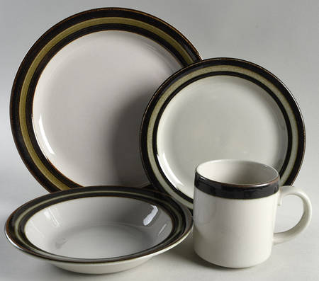 Karelia 4 Piece Place Setting