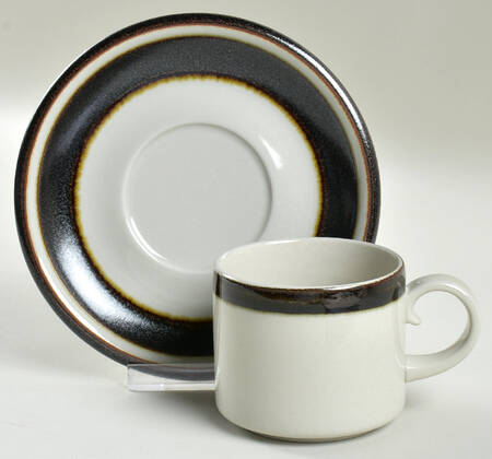 Karelia Flat Cup & Saucer Set