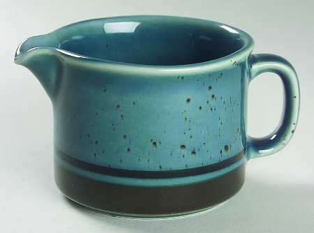 Meri Blue Creamer