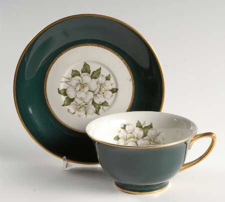 ARC1 Footed Cup & Saucer Set