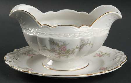 ARC2 Gravy Boat with Attached Underplate by Arcadian-Prestige