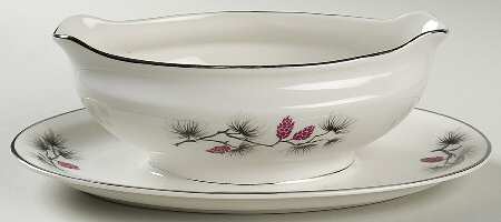 Southern Pines Gravy Boat with Attached Underplate