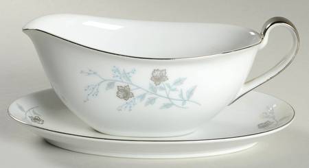 Platina Gravy Boat & Underplate