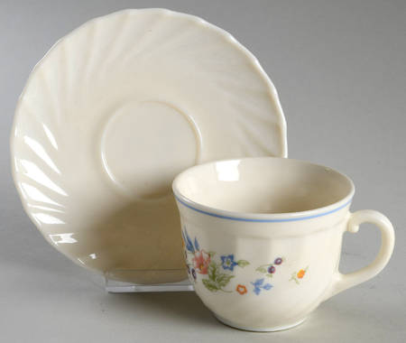 Victoria Flat Cup & Saucer Set