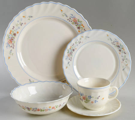 Victoria 5 Piece Place Setting