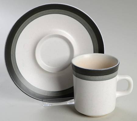 Black Foot Flat Cup & Saucer Set