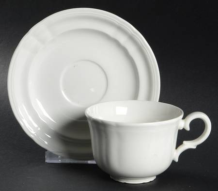 Alhambra Flat Cup & Saucer Set