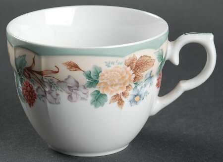 Country Garden Flat Cup