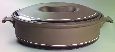 Genesis Brown 2 Qt Round Covered Casserole